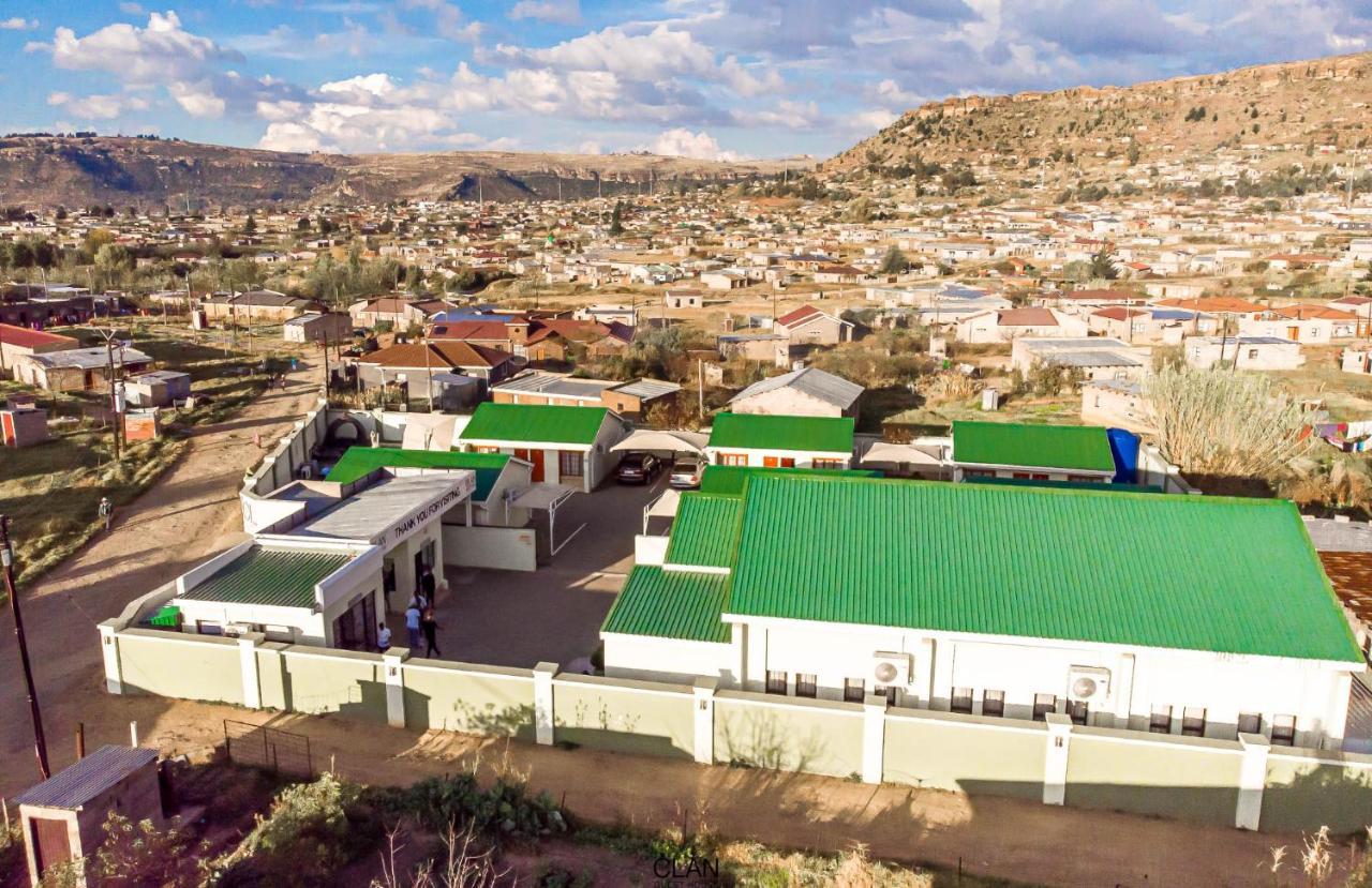 The Clan Guest House Maseru Extérieur photo