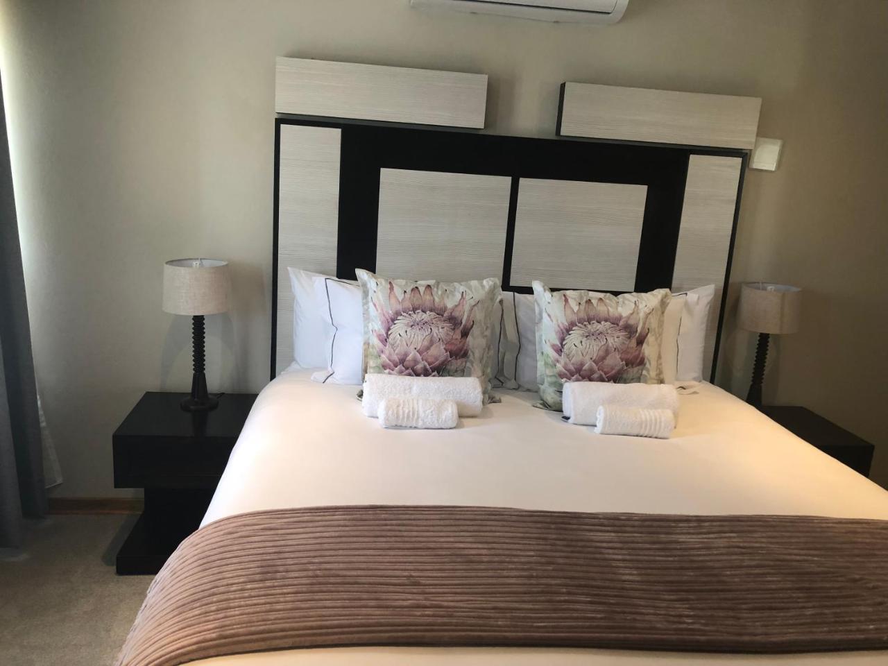 The Clan Guest House Maseru Extérieur photo