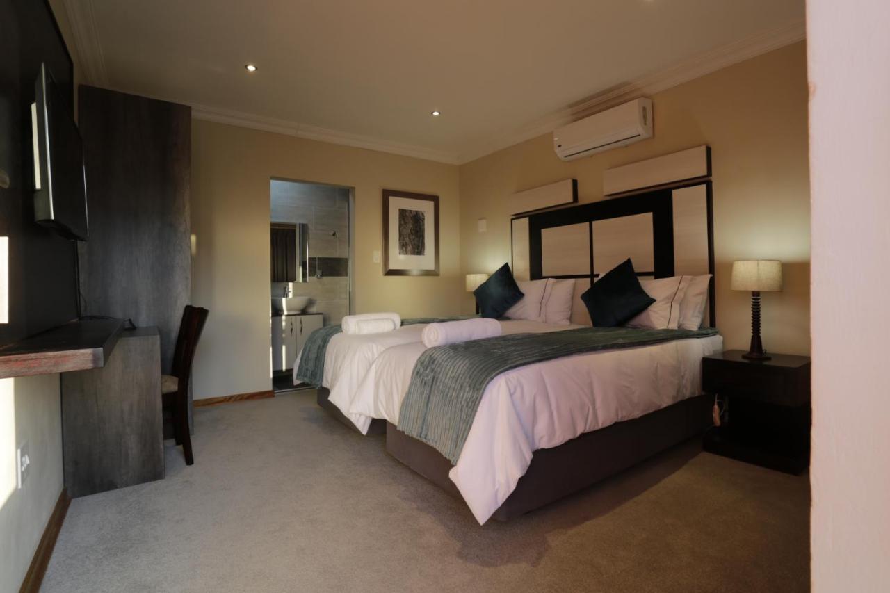 The Clan Guest House Maseru Extérieur photo